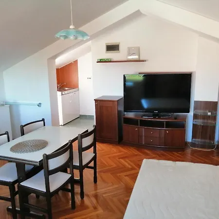 Rean 2 Appartement *